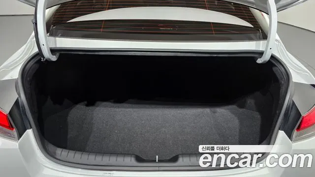 Hyundai Avante CN7 — Фото автомобиля 22