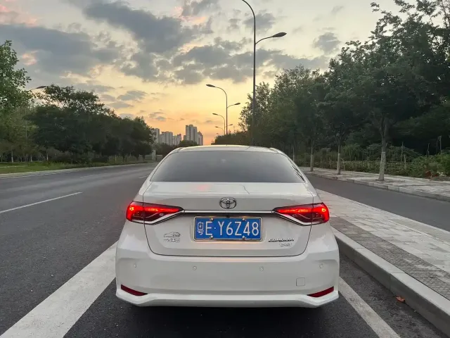 Toyota Corolla — Фото автомобиля 6