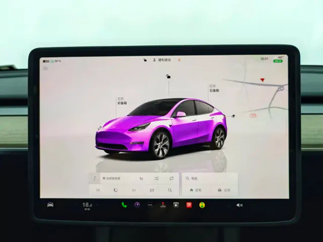 Tesla Model Y — Фото автомобиля 20