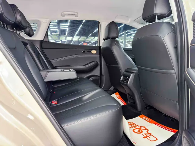 Baojun Yunhai — Фото автомобиля 10