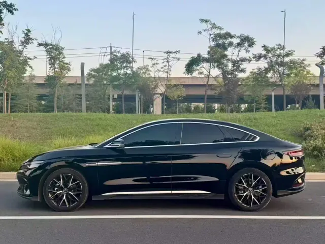 BYD Han — Фото автомобиля 3