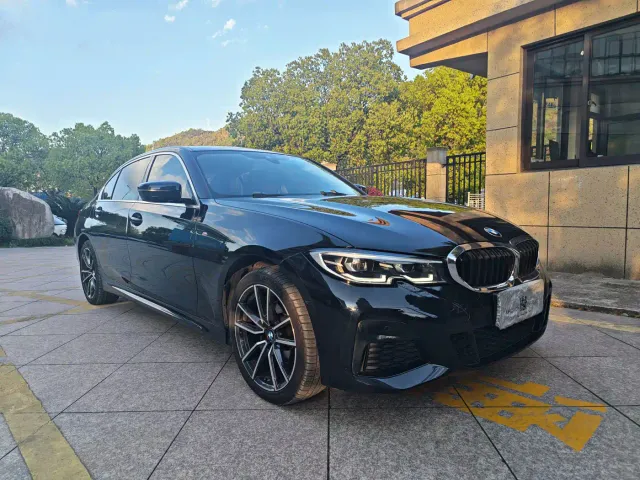 BMW 3 Series — Фото автомобиля 3