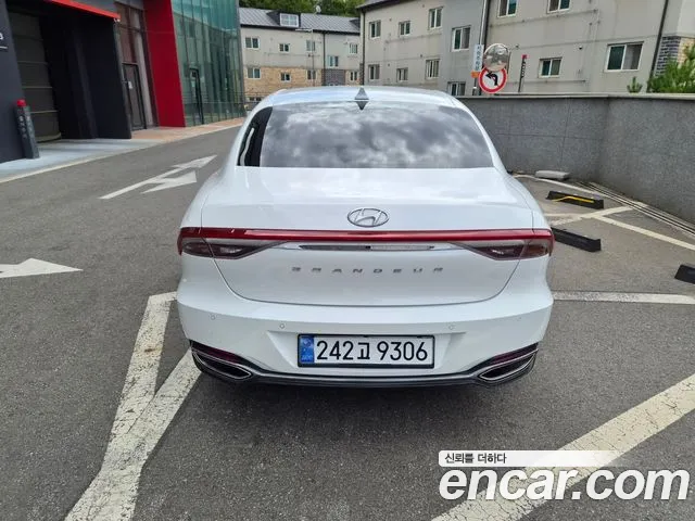 Hyundai Grandeur Новый Grandeur IG 3.0 LPi (Для проката) — Фото автомобиля 4