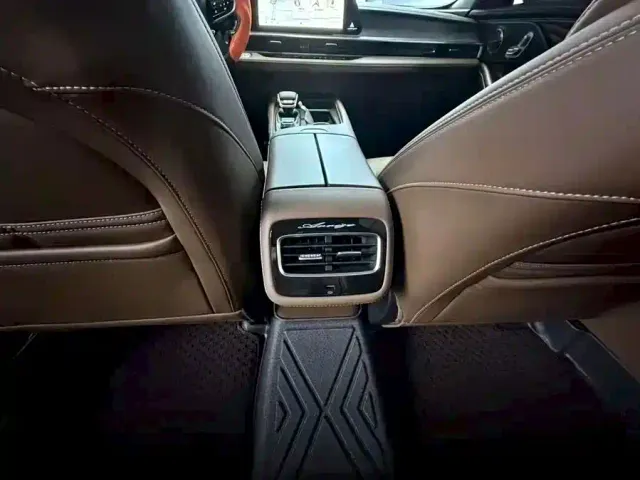 Chery Arrizo 8 — Фото автомобиля 7