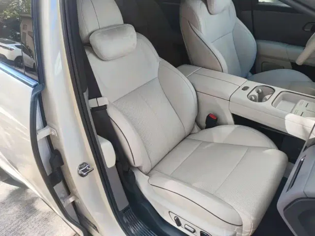 Li Auto i6 — Фото автомобиля 24