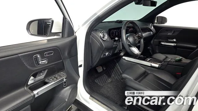 Mercedes-Benz GLB-Class X247 — Фото автомобиля 15