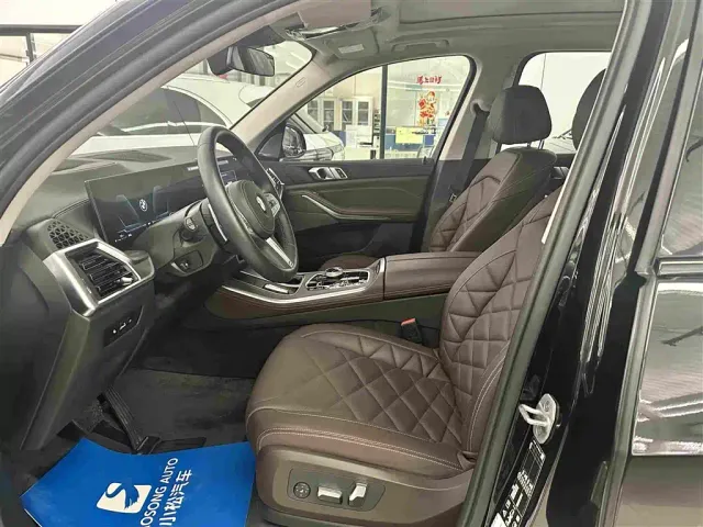 BMW X5 — Фото автомобиля 11