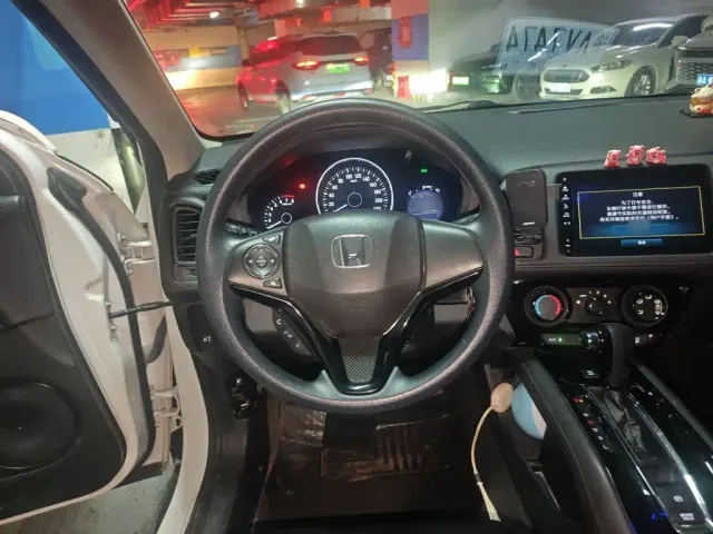 Honda Vezel — Фото автомобиля 6