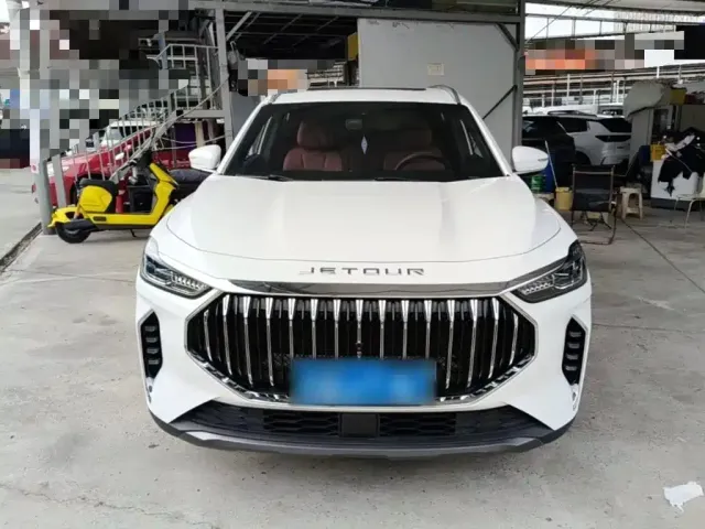 Jetour X70 Plus — Фото автомобиля 2