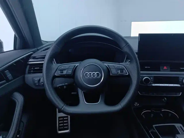 Audi A4L — Фото автомобиля 15