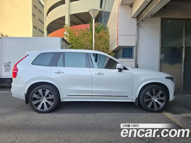 Volvo XC90 — Фото автомобиля 5