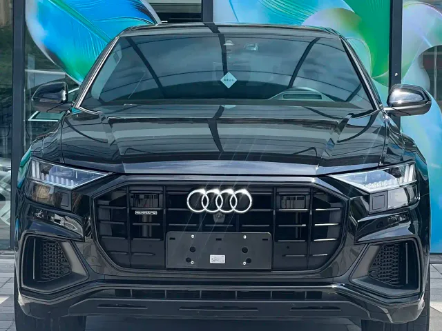Audi Q8 — Фото автомобиля 3