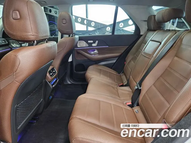 Mercedes-Benz GLE-Class — Фото автомобиля 14