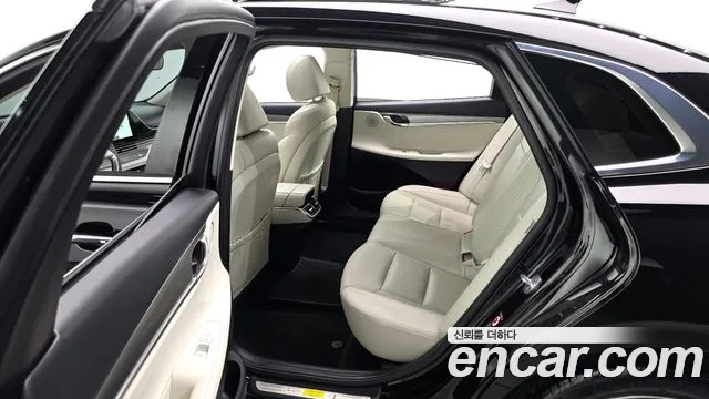 Hyundai Grandeur Новый Grandeur IG — Фото автомобиля 12