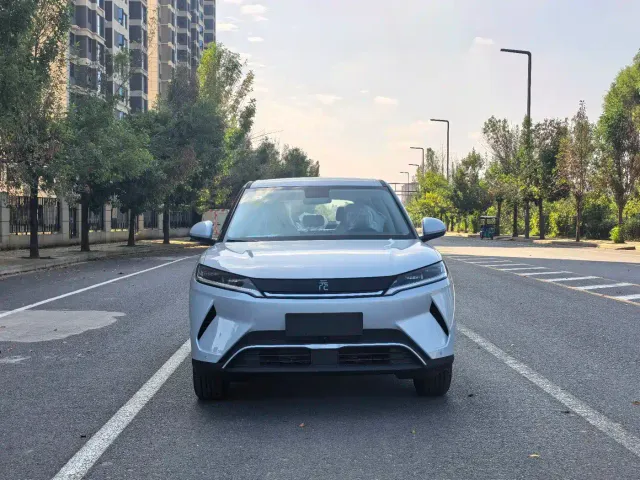 BYD Yuan UP — Фото автомобиля 2