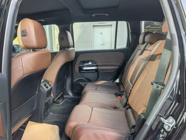 Mercedes-Benz GLB-Class — Фото автомобиля 13