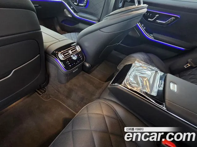 Mercedes-Benz S-Class — Фото автомобиля 20