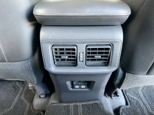 Toyota RAV4 — Фото автомобиля 18