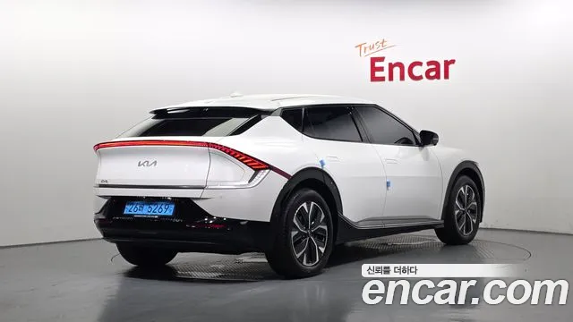 Kia EV6 — Фото автомобиля 2