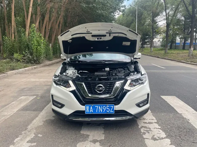 Nissan X-Trail — Фото автомобиля 7