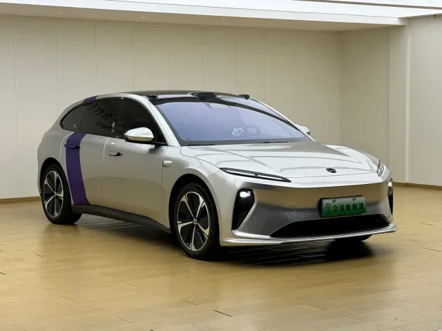 Nio ET5 Touring — Фото автомобиля 4