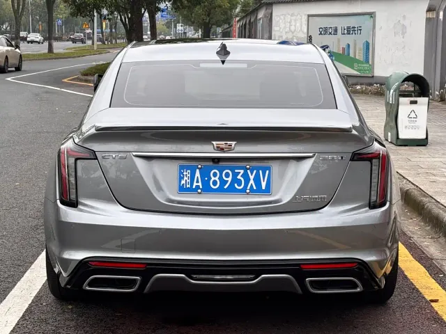Cadillac CT5 — Фото автомобиля 9
