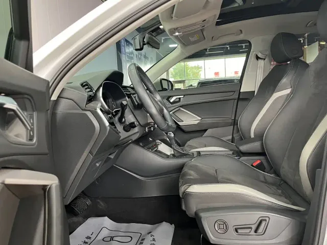 Audi Q3 — Фото автомобиля 4