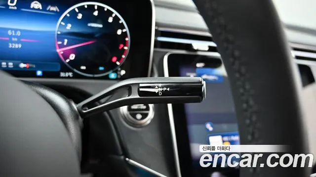 Mercedes-Benz E-Class — Фото автомобиля 9