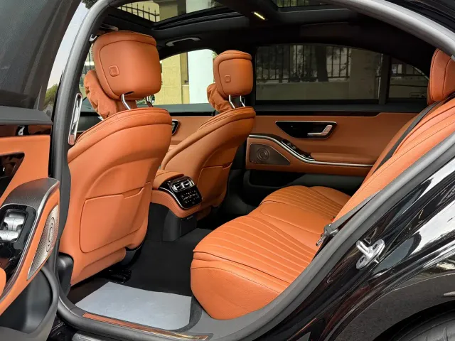 Mercedes-Benz S-Class — Фото автомобиля 8