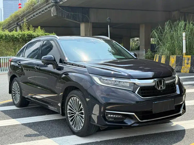 Honda Avancier — Фото автомобиля 3