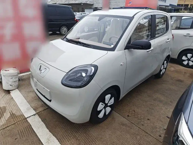 Фотография автомобиля — Wuling Hongguang Mini EV