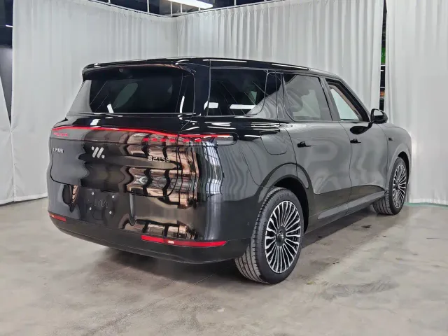IM Motors LS8 — Фото автомобиля 6