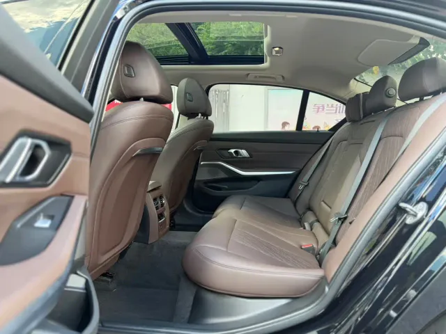 BMW 3 Series — Фото автомобиля 12