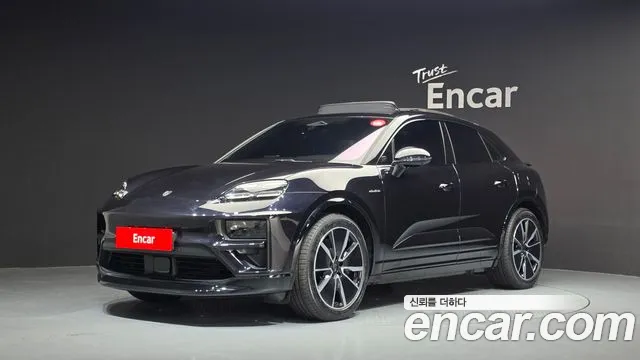 Фотография автомобиля — Porsche Macan