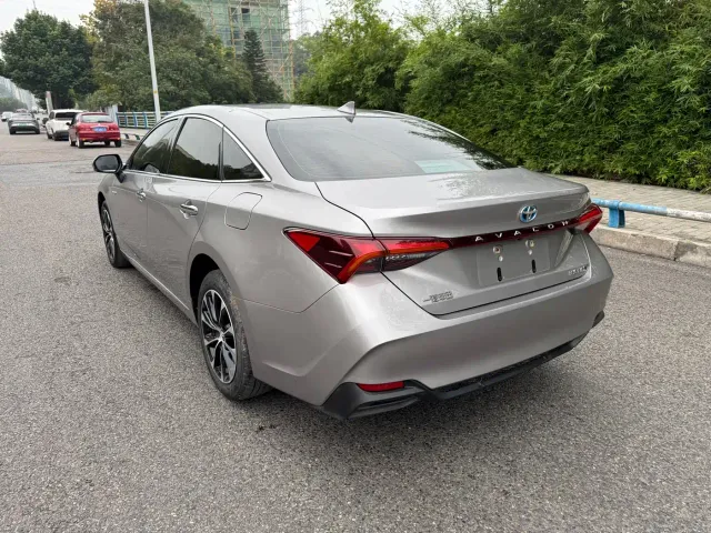 Toyota Avalon — Фото автомобиля 7