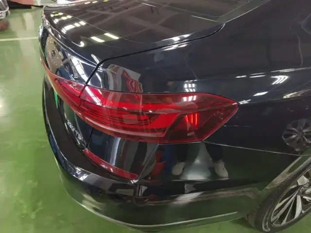 Volkswagen Passat — Фото автомобиля 7