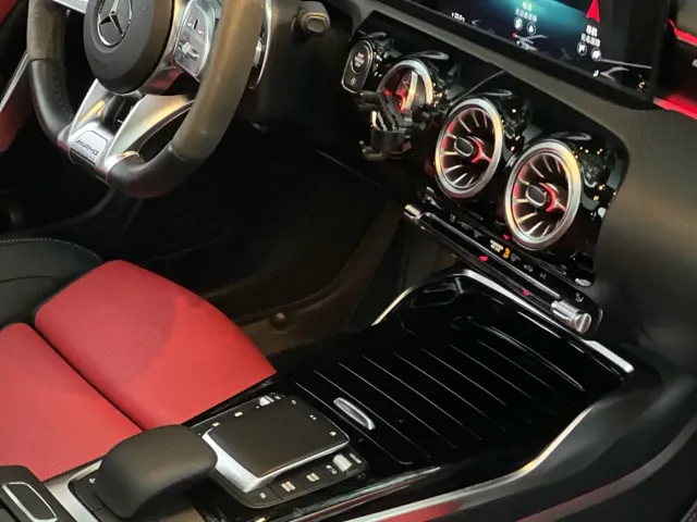 Mercedes-Benz CLA-Class AMG — Фото автомобиля 13