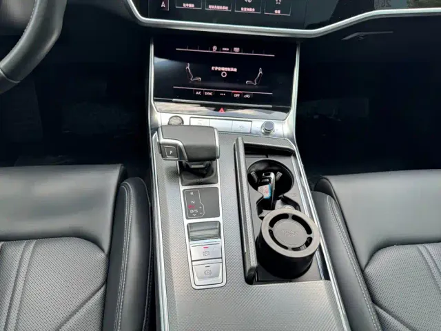 Audi A6L — Фото автомобиля 20