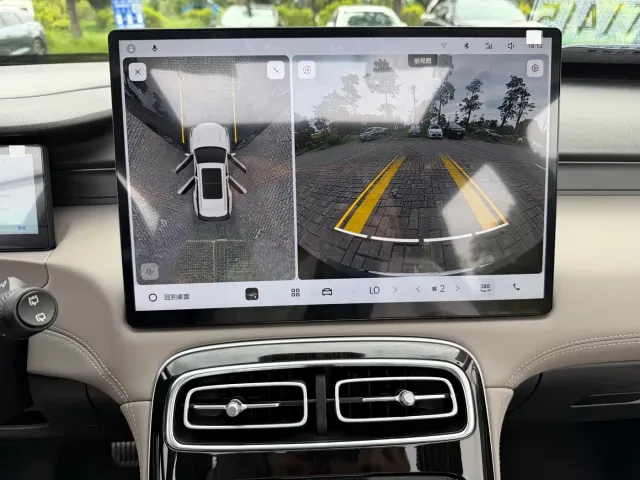 Geely Boyue L — Фото автомобиля 21
