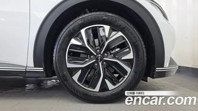Kia EV6 — Фото автомобиля 6