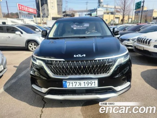 Kia Carnival Generation 4 — Фото автомобиля 3