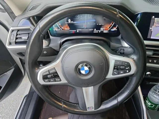 BMW 3 Series — Фото автомобиля 2
