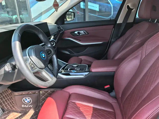 BMW i3 — Фото автомобиля 3