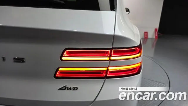 Genesis GV80 — Фото автомобиля 8