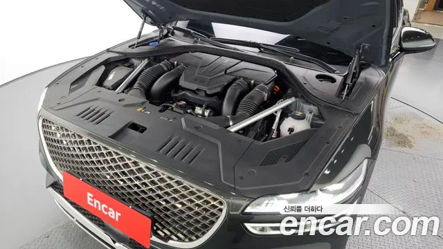 Genesis GV70 — Фото автомобиля 9