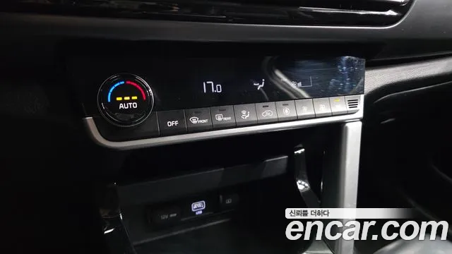 Kia Seltos — Фото автомобиля 23