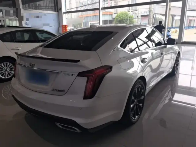 Cadillac CT5 — Фото автомобиля 4