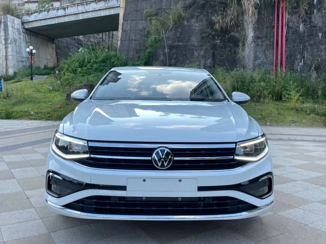 Volkswagen Bora — Фото автомобиля 3