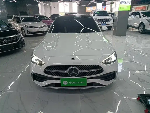 Mercedes-Benz C-Class — Фото автомобиля 2