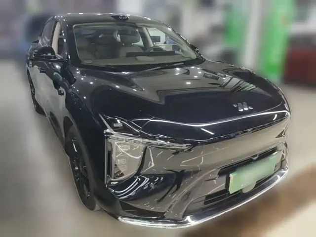 IM Motors LS6 — Фото автомобиля 5
